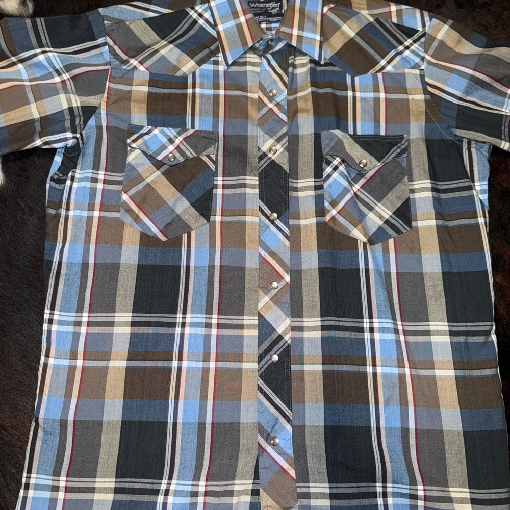 Wrangler Men's Casual Plaid Shirt - Blue, Brown, and Black